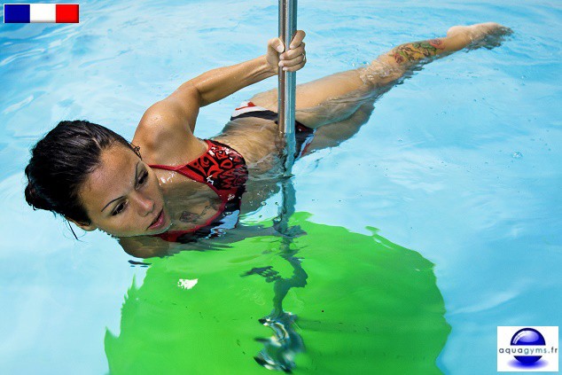 Équipement Aquagym AGyS Pour Piscine - Fixations INOX - Gainage Et Musculation