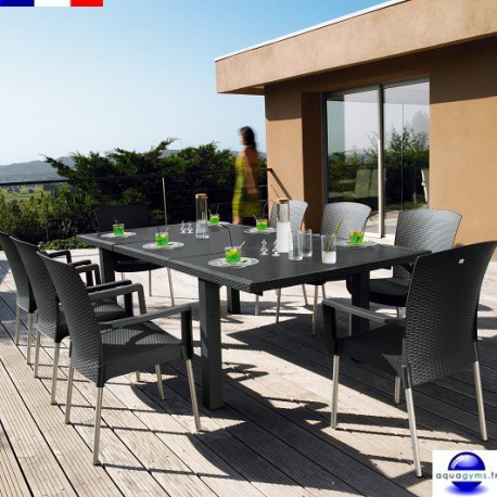 Salon de jardin en résine: 1 table de 2.40 m + 6 fauteuils