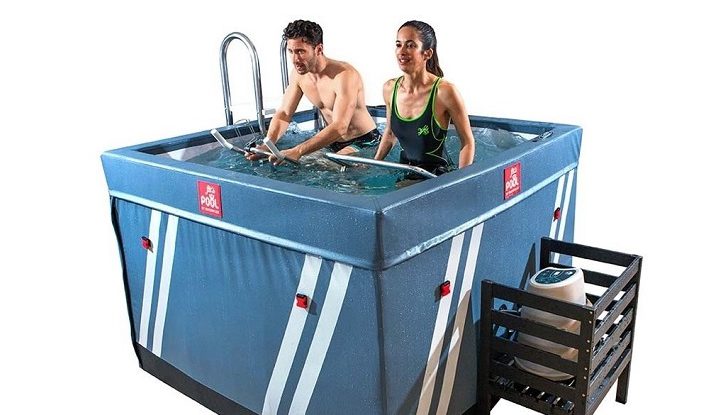 Bassin piscine pour faire de l'aquabike